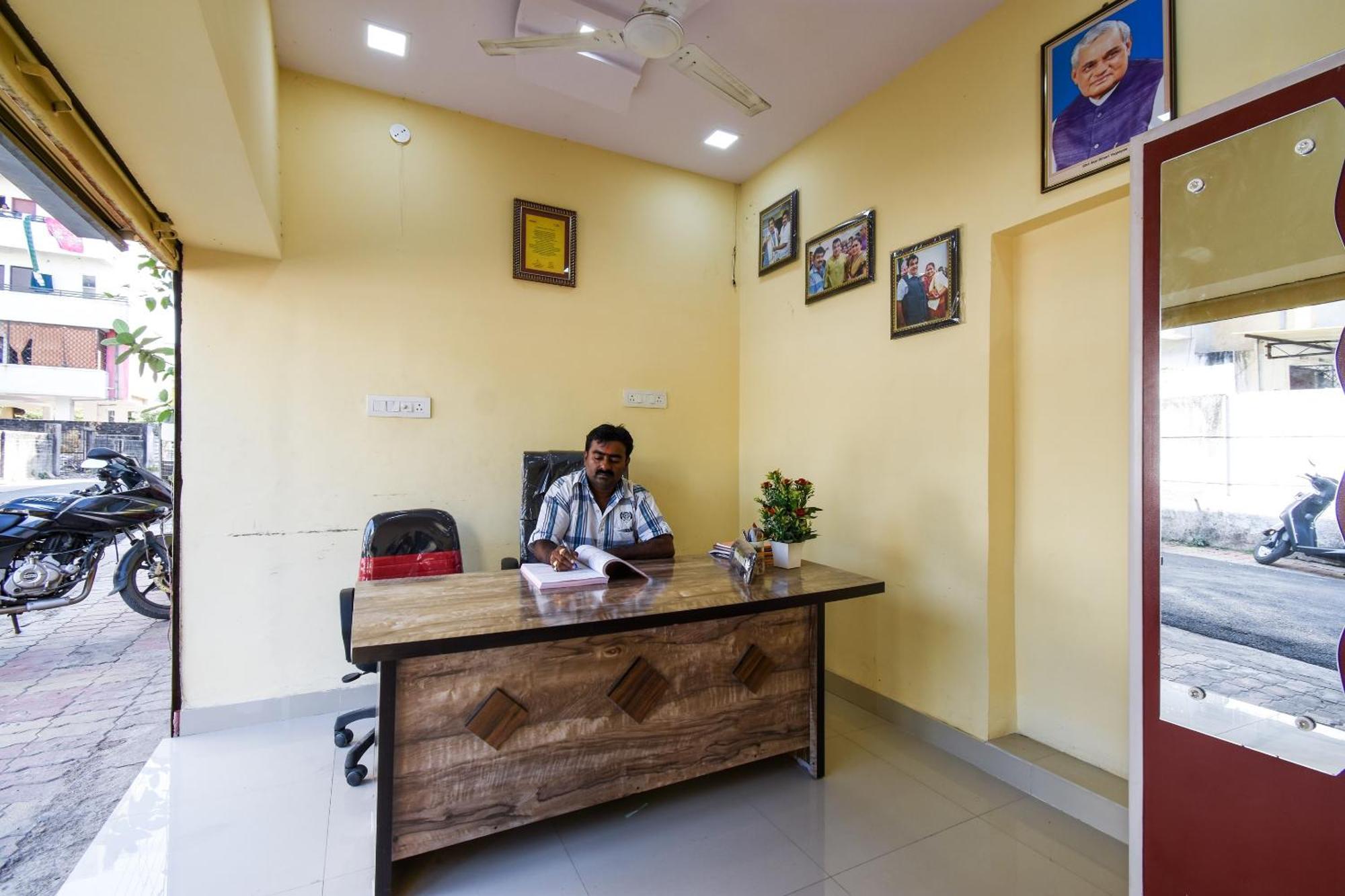 Hotel O Gaurav Guest House Nagpur Esterno foto